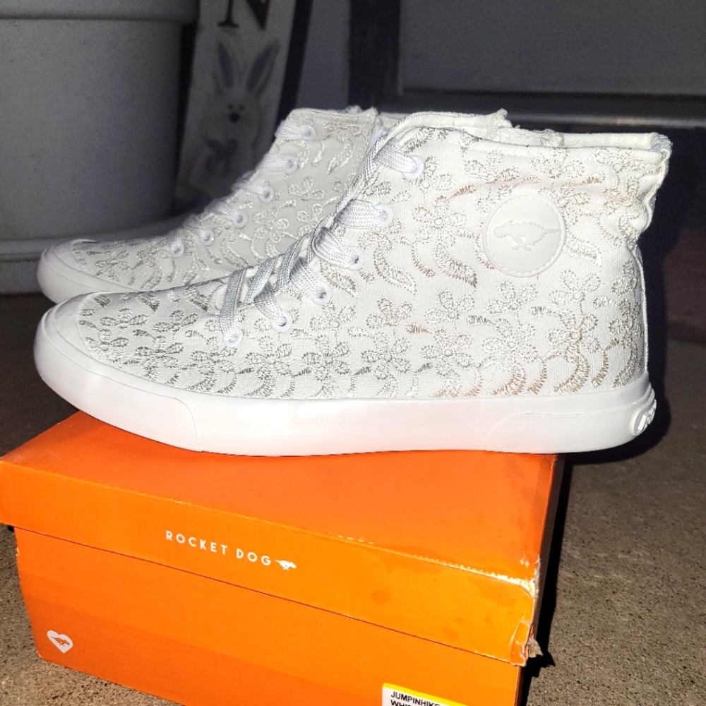 New Womens Rocket Dog Shoes